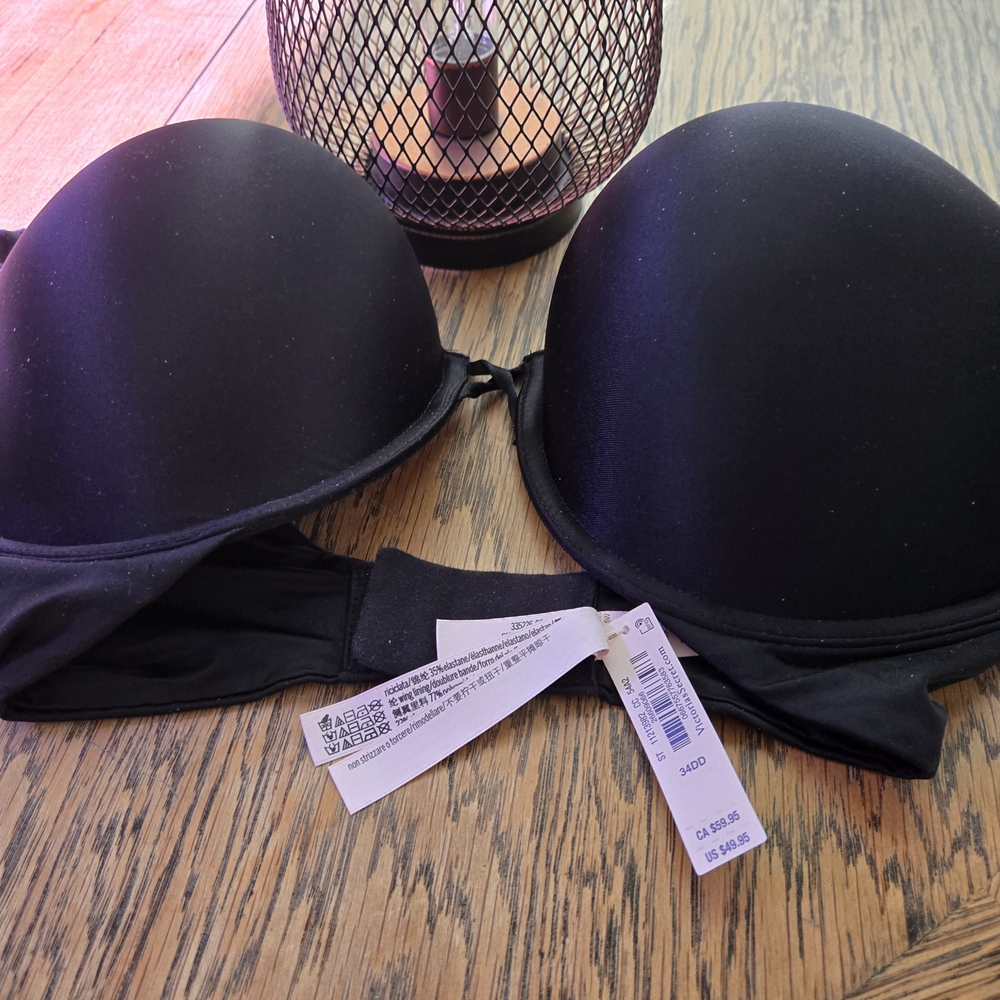 Victoria's Secret Black Push-Up Bra with Molded Cups